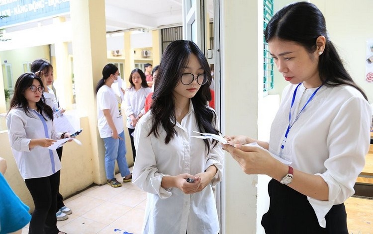 Từ năm 2025 thay đổi cách xếp phòng, vận chuyển đề thi tốt nghiệp